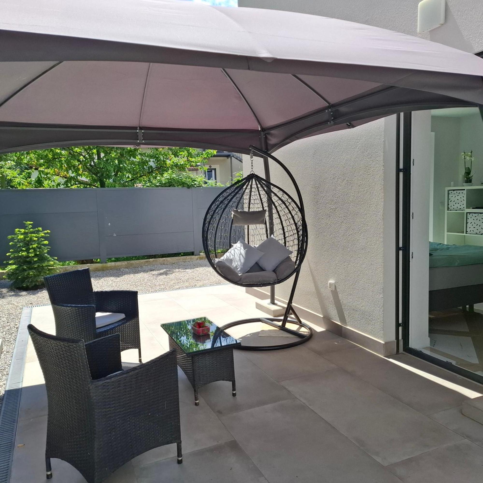 Downtown Delight Apartment Любляна Екстериор снимка